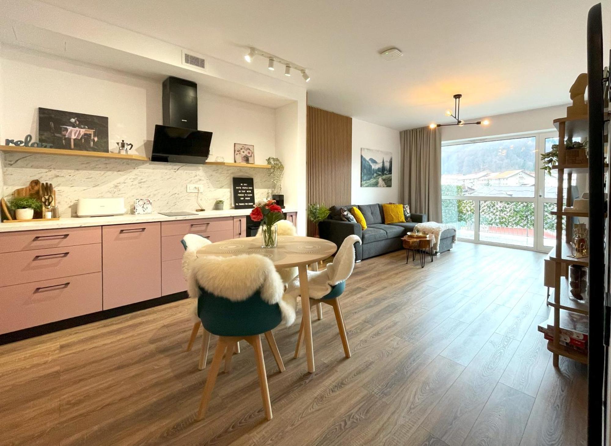 Rosewood Boutique Apartment Sinaia Buitenkant foto